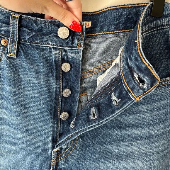 Levi’s Ribcage Straight Ankle Button Fly Denim Jeans Size 28 - Picture 3 of 6